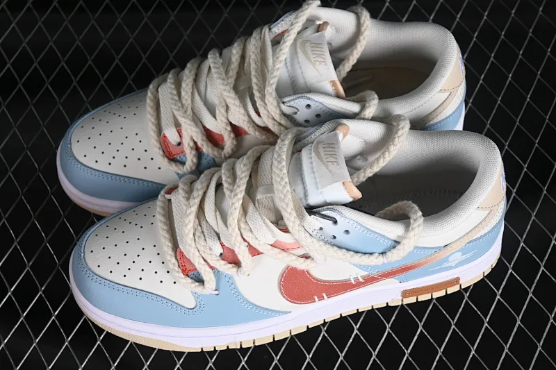 All Categories Nk SB Dunk Series Nk SB Dunk Low Low-top sneakers Nk Dunk Low Retro Coast Blue White Brown Street classic and versatile SB strap low-top casual sneakers DV0831-003